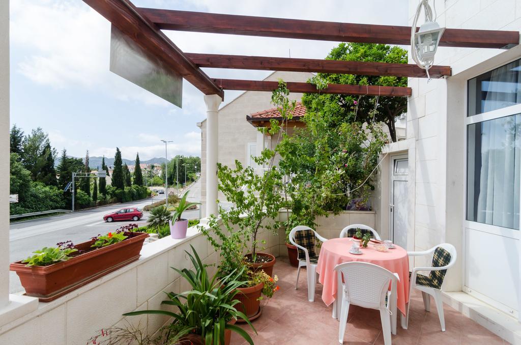 Apartments Mamma Mia Mlini Exterior foto
